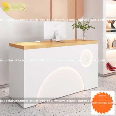 Quầy thu ngân gỗ hiện đại QTN021