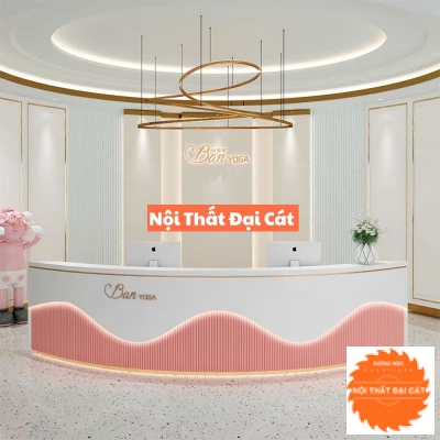 Quầy lễ tân cong thiết kế đẹp QLT056