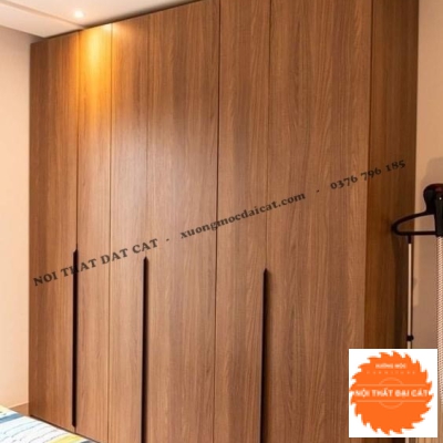 Tủ áo quần thiết kế đụng trần TA469