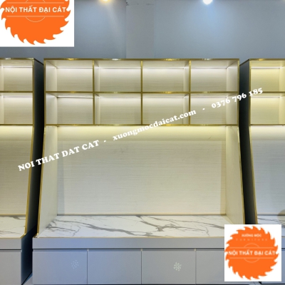 Kệ trưng bày shop thiết kế đẹp KG022