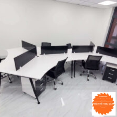 Bàn làm việc nhân viên văn phòng MS001