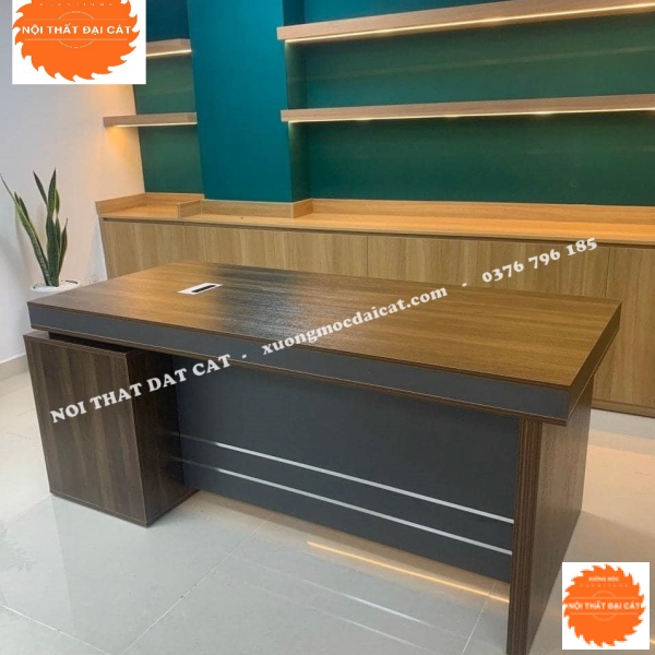 Bàn giám đốc MS22011