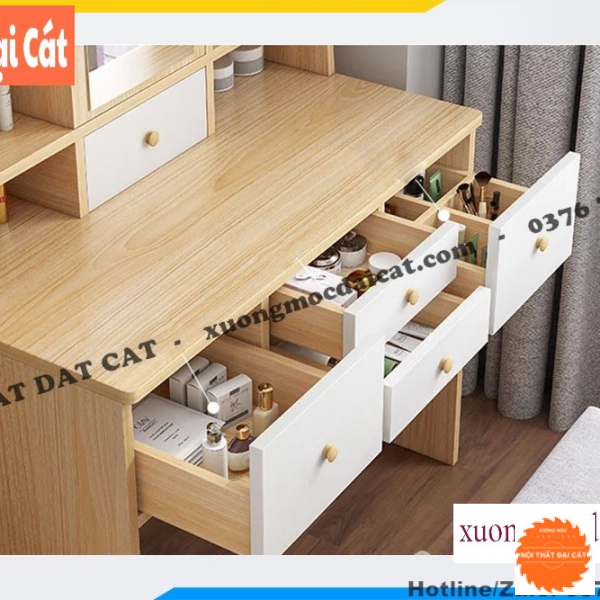 Bàn trang điểm thiết kế gương nhỏ BTĐ102