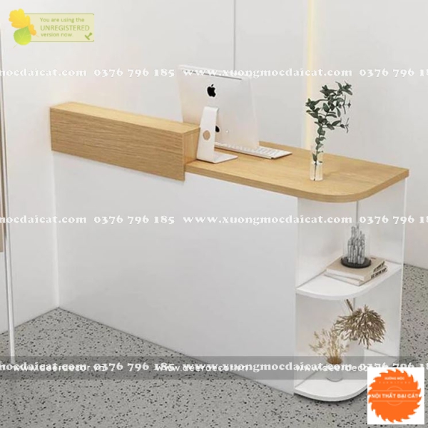 Quầy thu ngân shop áo quần QTN028