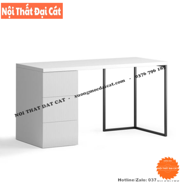 Bàn làm việc 3 hộc kéo chân sắt BLV130