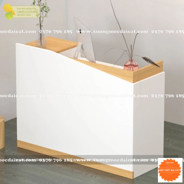 Quầy thu ngân bằng gỗ thiết kế đẹp QTN029