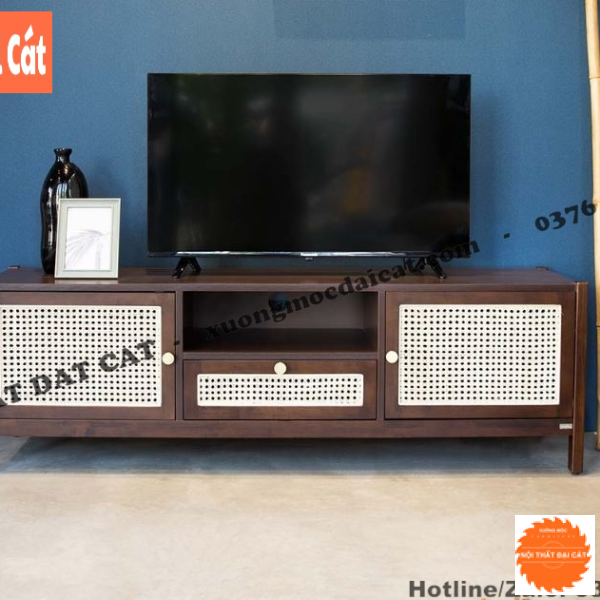 Kệ tivi thiết kế gỗ kết hợp mây KTV357