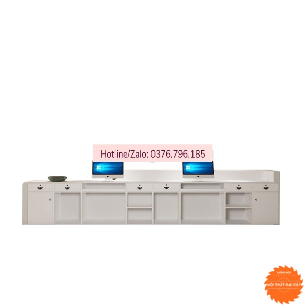 Quầy lễ tân gỗ phong cách sang trọng QLT059