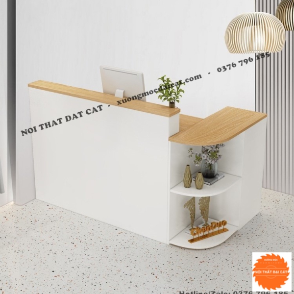 Quầy thu ngân gỗ phong cách hiện đại QTN041