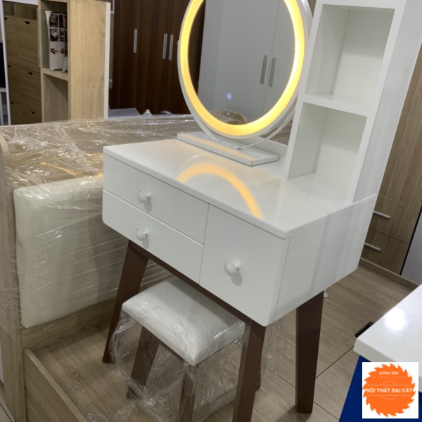 Bàn trang điểm gương đèn led cảm ứng BTĐ062